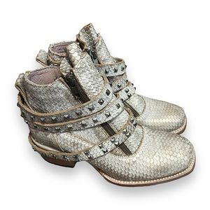 RARE Freebird Women's Truth Snakeskin/Rustic Studded Booties - Size: 7